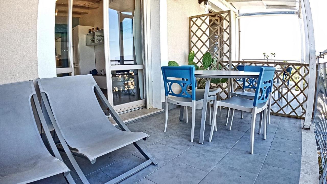 קלברנרדו Asinaro Residence - Fronte Mare מראה חיצוני תמונה