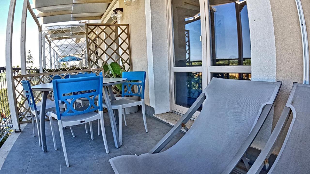 קלברנרדו Asinaro Residence - Fronte Mare מראה חיצוני תמונה