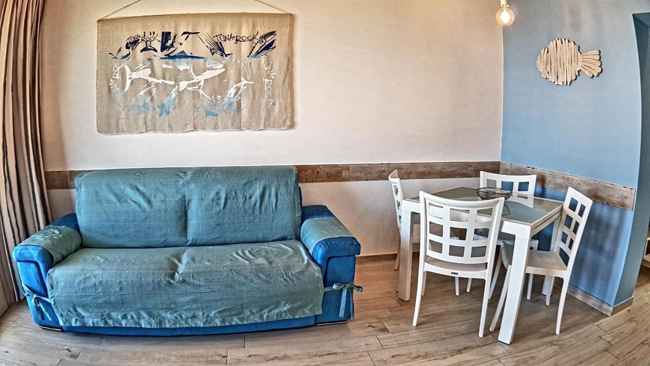 קלברנרדו Asinaro Residence - Fronte Mare מראה חיצוני תמונה